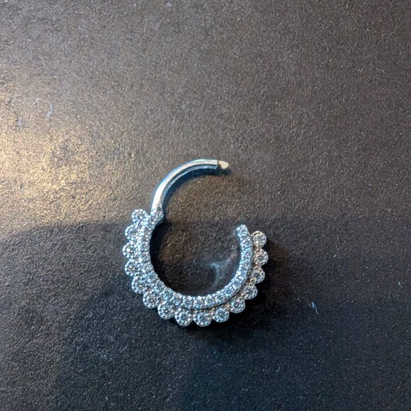 Maria Tash Diamond Apsara Hoop Earring 9.5mm - Picture 3 of 7